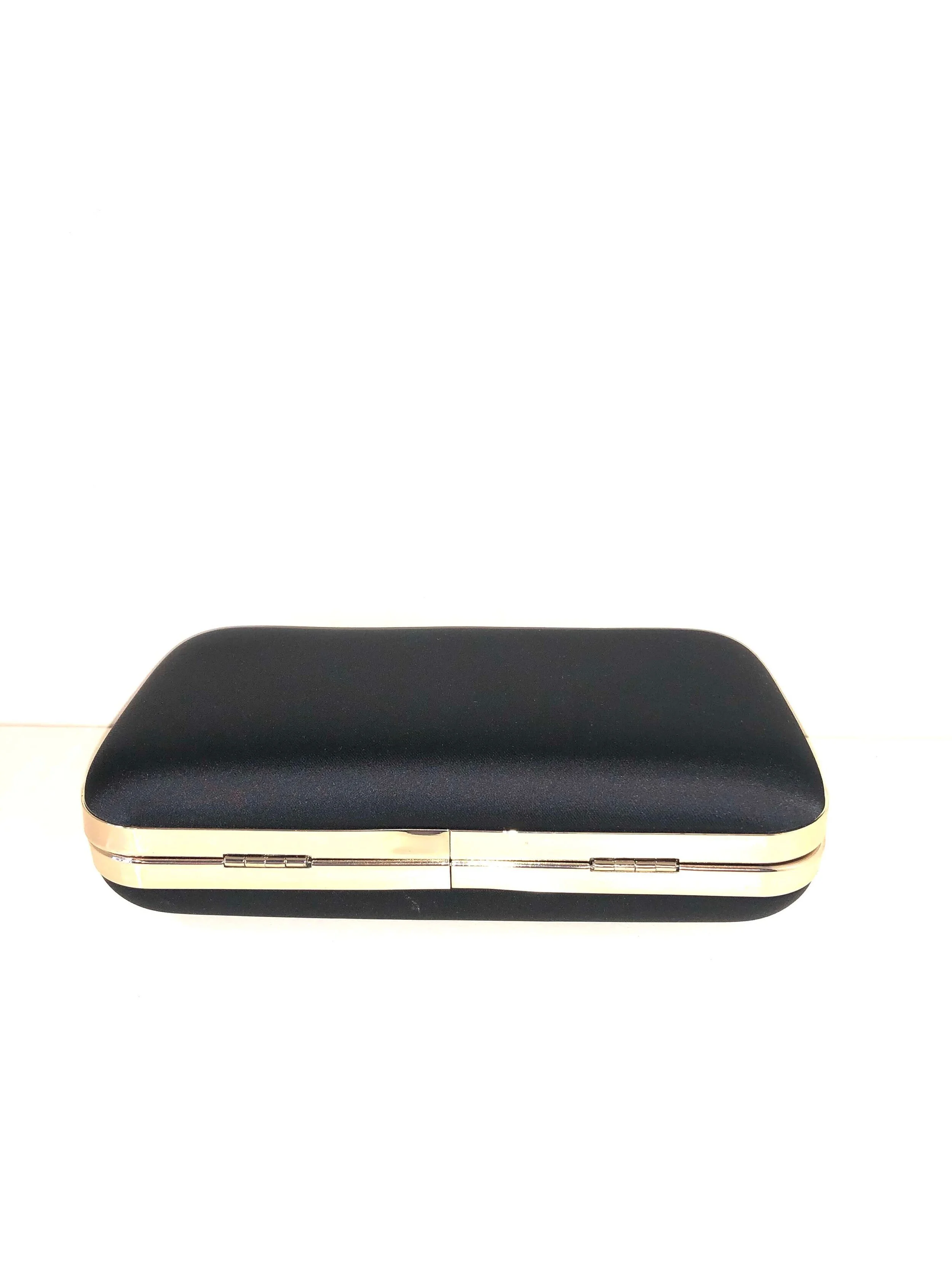Giorgio armani 2025 black clutch